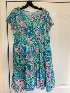 Lilly Pulitzer Dress Large with pockets